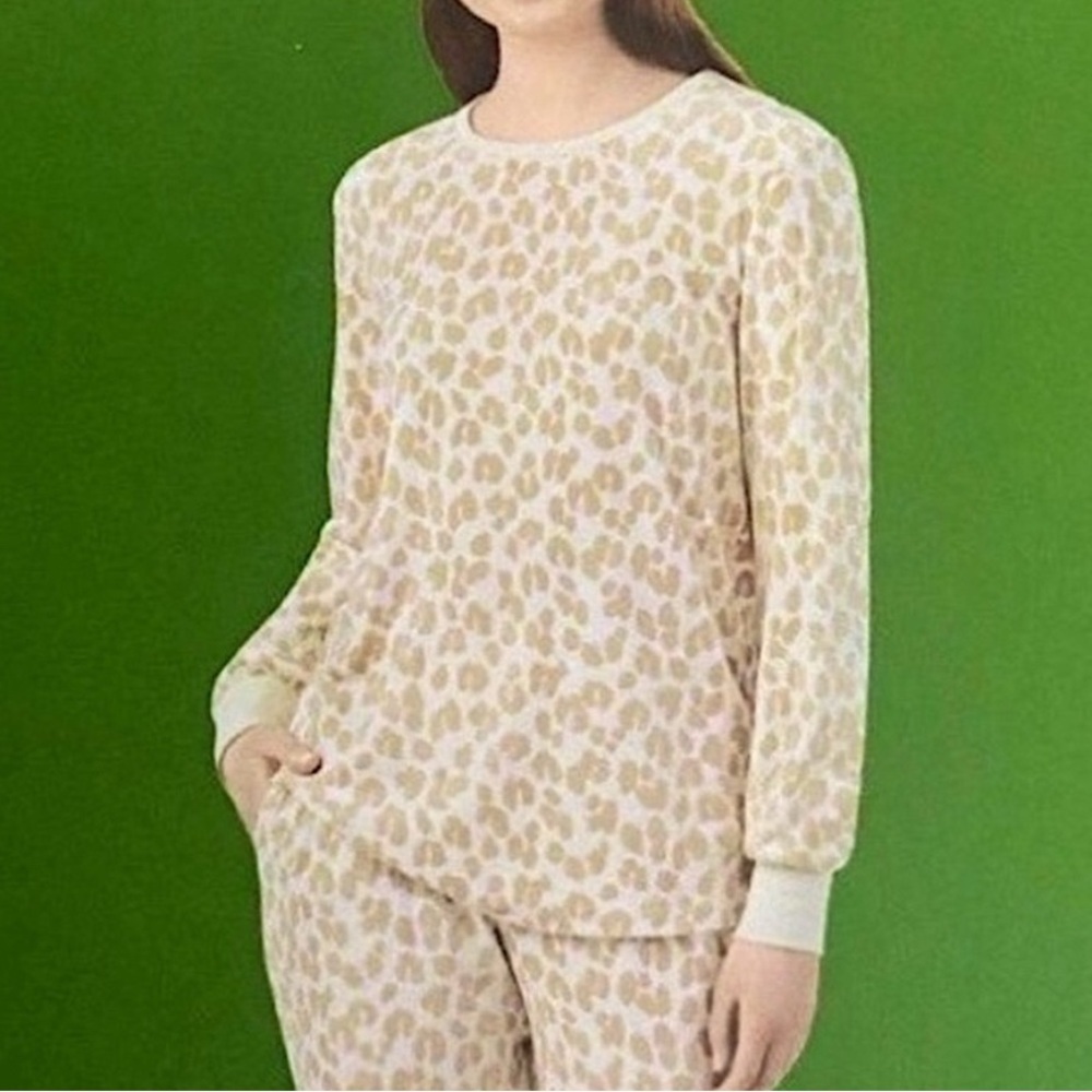 Kate Spade 2 Piece Velour Leopard Novelty Print Cozy Pajama Lounge Set